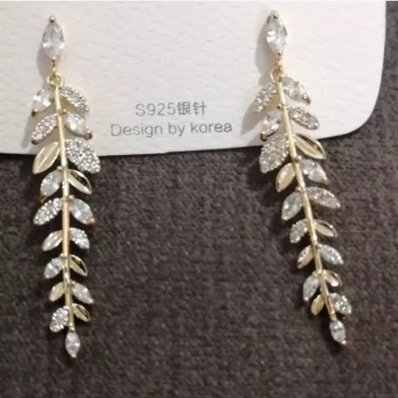 🍒 925 Camilla Leafy Earrings - Picture 4 of 4